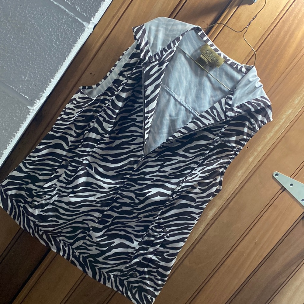 Size small light weight vest